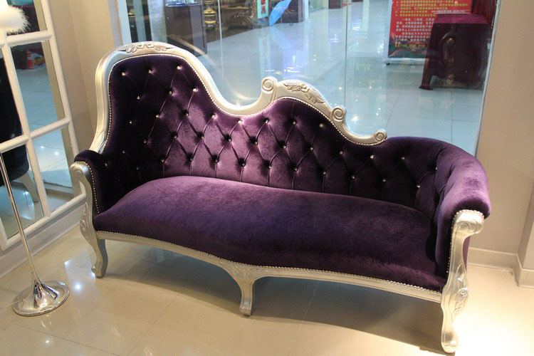 Sofas/Chaise Longues
